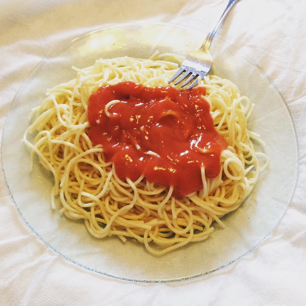 JulioAmbros3's tweet photo. 😋 I Love 🍝 #pastero xD http://t.co/2cG3Q0DOkZ
