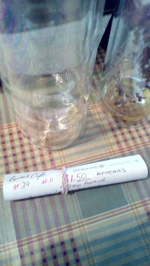 bonescafe290's tweet photo. FT SCROLL FORTUNE @bonescafe290 @DavidBohn4 #DavidBohn SCROLL $1.50 appears one not http://t.co/jOMjT5iVeZ