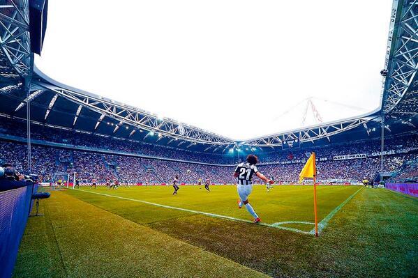 MotivacionesF's tweet photo. ¡El Arquitecto del fútbol! http://t.co/aBy28OEX1h