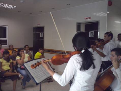 Nuc_Sabana_Mdza's tweet photo. CONCIERTO REALIZADO: HOSPITAL JOSE VASALLO CORTEZ POR CUARTETO DE CUERDAS JESUS RODRIGUEZ LERA 26/06/15  @ELSISTEMA http://t.co/qQvfG0SHur