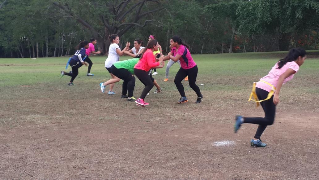 Queremos demostrar que hemos crecido y damos la vida en ka cancha ... Panama Nighthawks rumbo a <a href="/nfflpty/">NFFLPTY</a> 2015