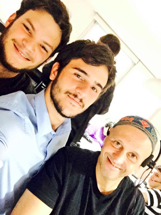 _pedrobledo's tweet photo. #AHORA con @sergiobergman llamando a voluntarios del cambio! Ya somos más de 500.000 en todo el país! http://t.co/zgctiieCtw