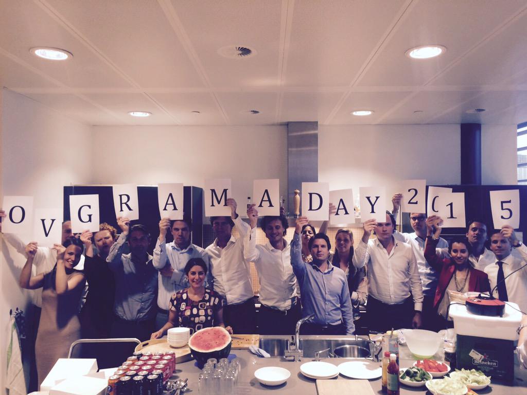 CoenvanOostrom's tweet photo. First #ramaday @OVGRealEstate: start of iftar with all colleagues http://t.co/qZypCByTJ1