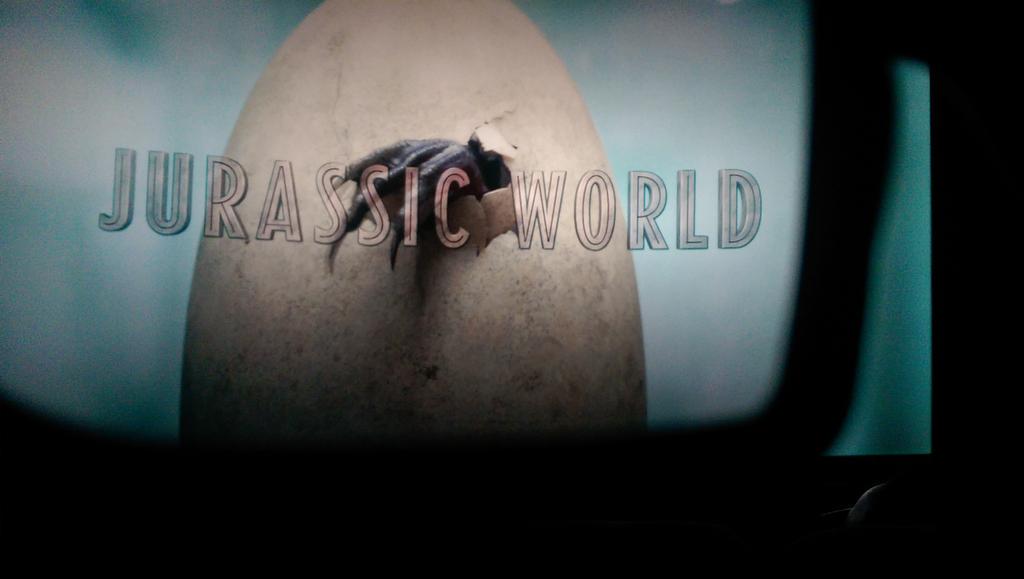 opalc77502's tweet photo. Finally got 2C/Imax 3D! Awesum! ❤it! My dad & son liked it 2! Dad(filipino)"I like it, it's scary!😆" #DadDon'tDoScary http://t.co/tuIJJRSJfF