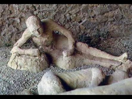 GÜNÜMÜZ SAPIKLARINA ; Pompei bilir misiniz ?! Taş olmuşlardı..
#CehennemYürüyüşü Ebediyen çıkış yok ! Akıllı olun..