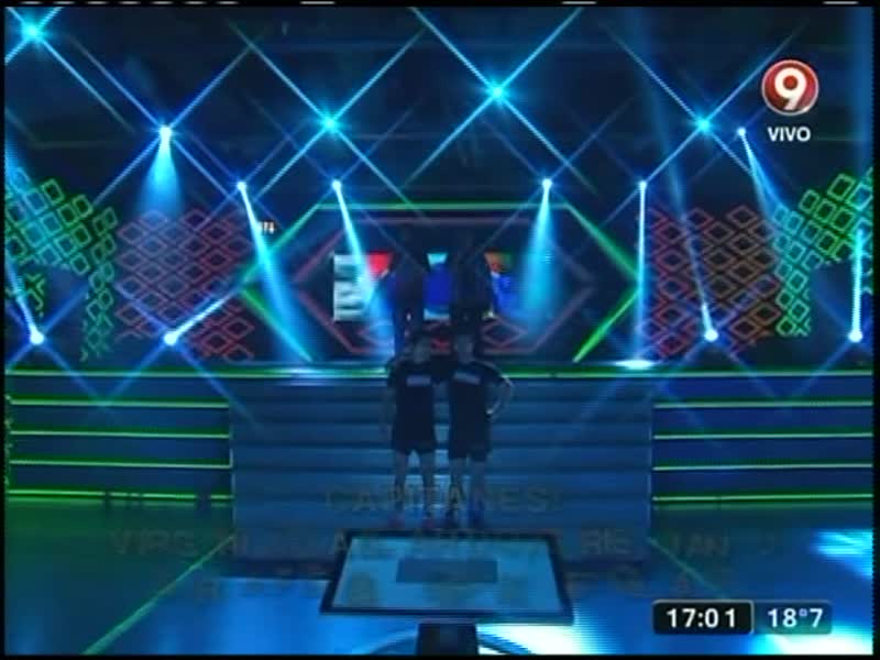 combatearg's tweet photo. ¡Ya definimos quién abandona Combate! ► http://t.co/exeQprBBl0 http://t.co/5mnL9SpaCB