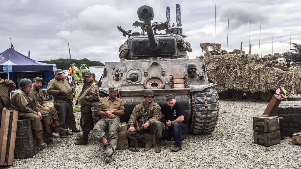 thewotboys's tweet photo. Drinking wine and eating cheese, and catching rays, you know @TankMuseum #tankfest2015 http://t.co/ROn6VW4NFO