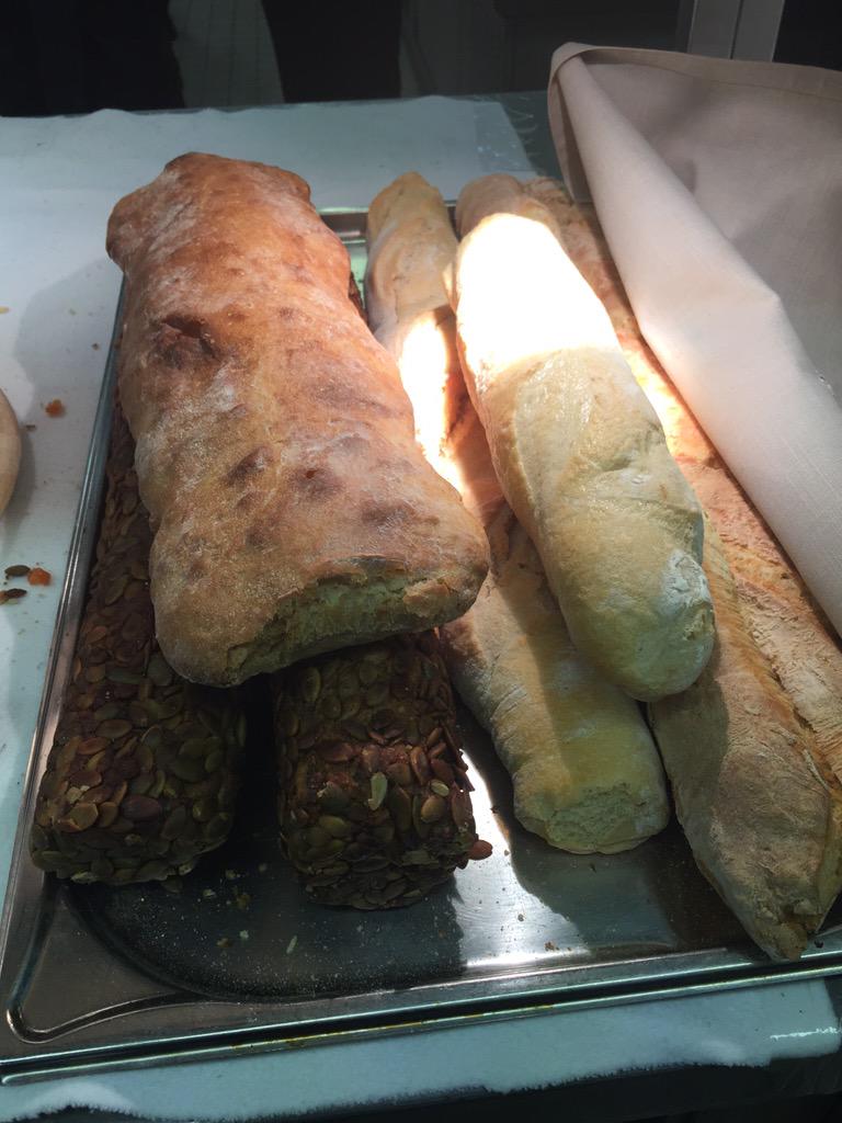 The140's tweet photo. In der Küche wird übrigens fleißig gekocht. #GrüßeAusDerKüche #the140 http://t.co/PRa6YYQ0cj