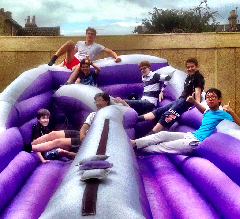 RedburnHouse's tweet photo. The bungee run....hmmm, enough said!! http://t.co/sWMPpFqZh5