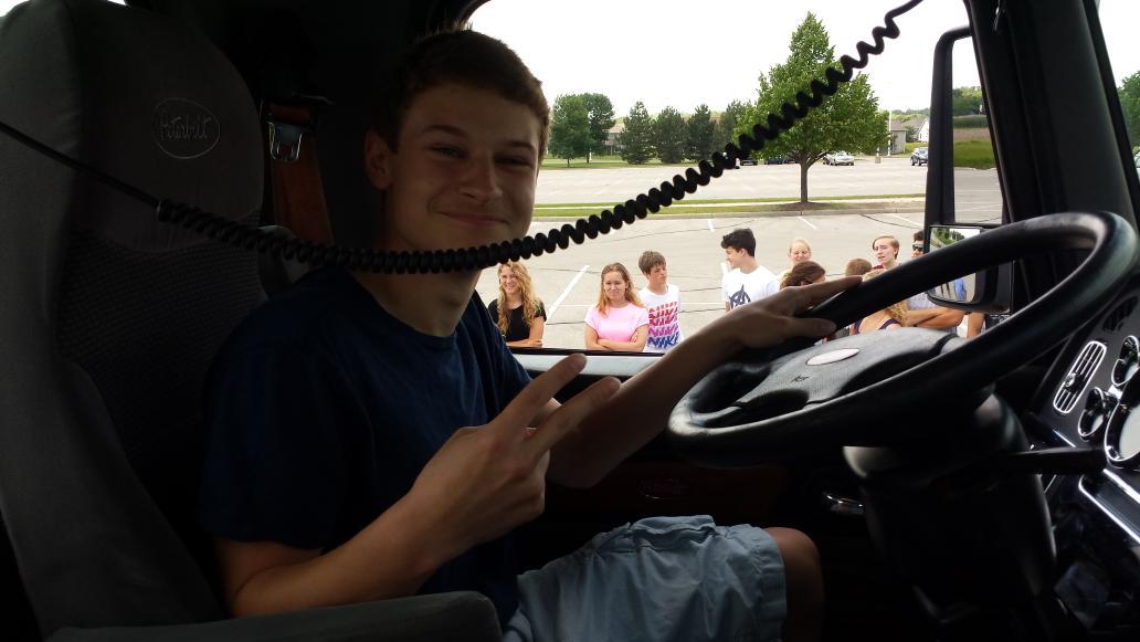 MR_JAGLER_LV's tweet photo. Thanks to Ron from the #WiRoadTeam &amp; Klemm Tank Lines for sharing his knowledge today with @BayPortHS DE kids. http://t.co/L1I3OOcrAM