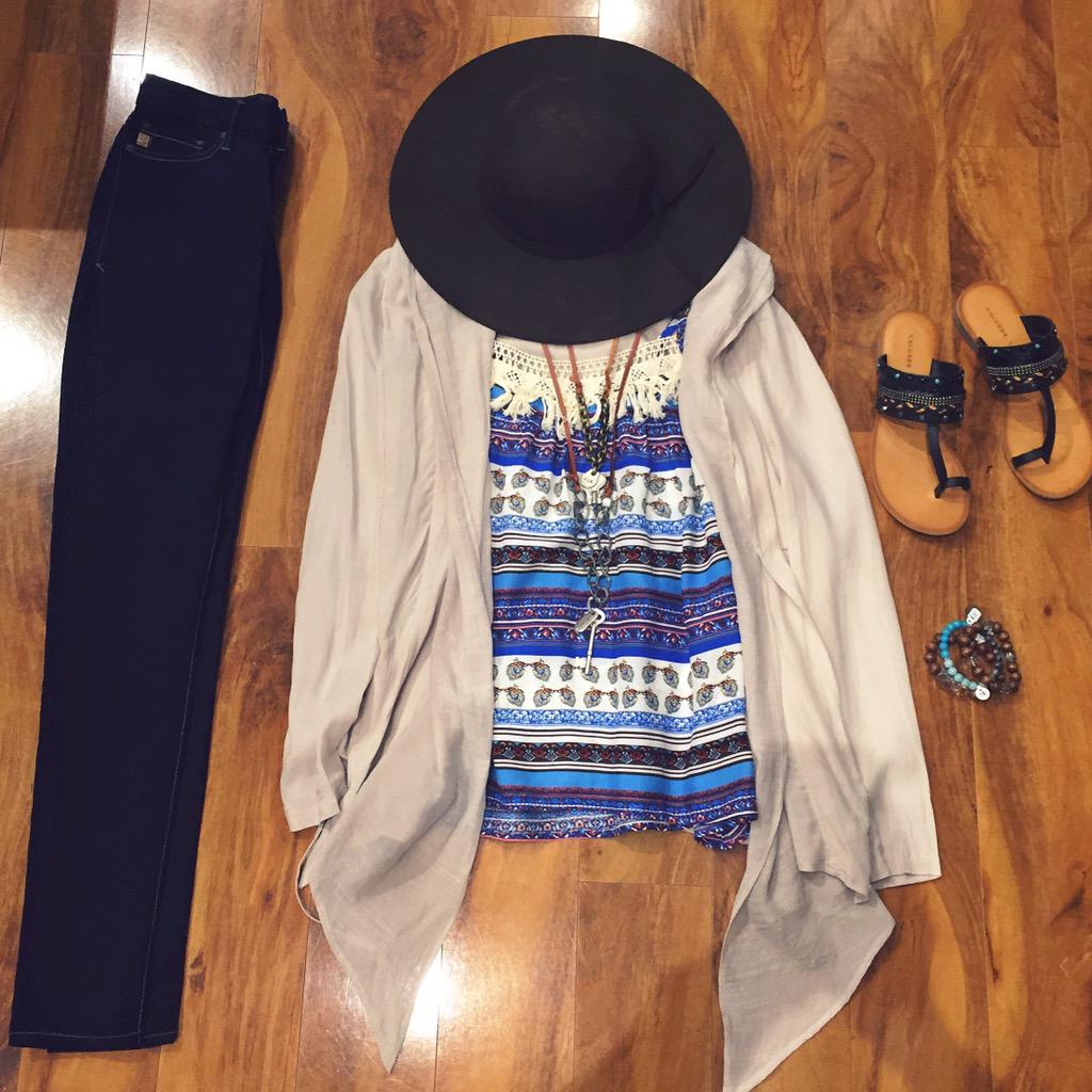 MainstreamMG's tweet image. Today's #ootd features our new cami tank with a fun fringe border along the top! Style it up with our fun accessories