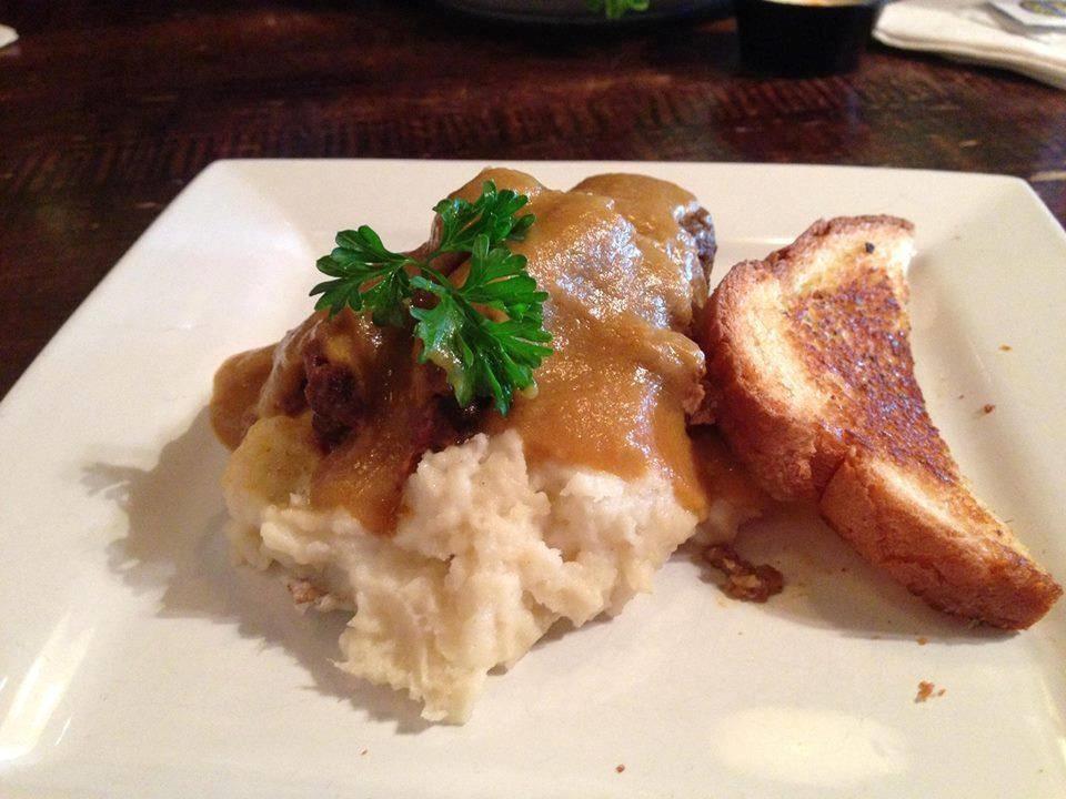 atlantic_grill's tweet photo. Meatloaf for Monday... Magnifique! @AtlanticStation http://t.co/MbGc5OHFWD