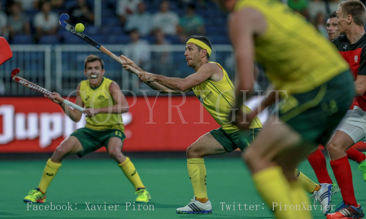 PironXavier's tweet photo. Don't bite your tongue off, @JamieDwyer01 @JDH_SouthAfrica @FIH_Hockey #HWL2015 @HockeyAustralia http://t.co/euH4mnOWnM