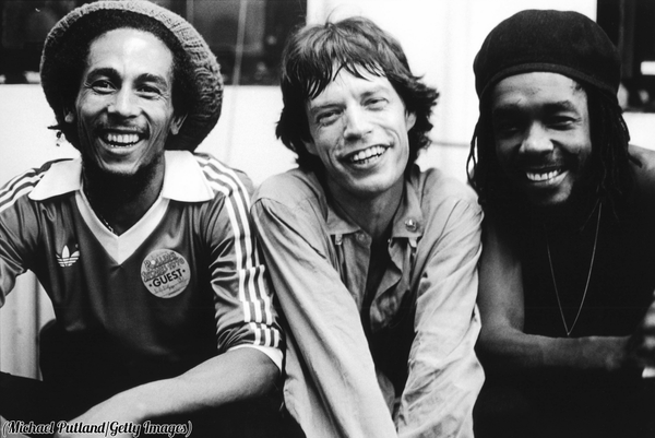ThatsHistory's tweet photo. Bob Marley, Mick Jagger and Peter Tosh hang out backstage at a Rolling Stones concert, New York, 1978 http://t.co/bBDUAqIL0H