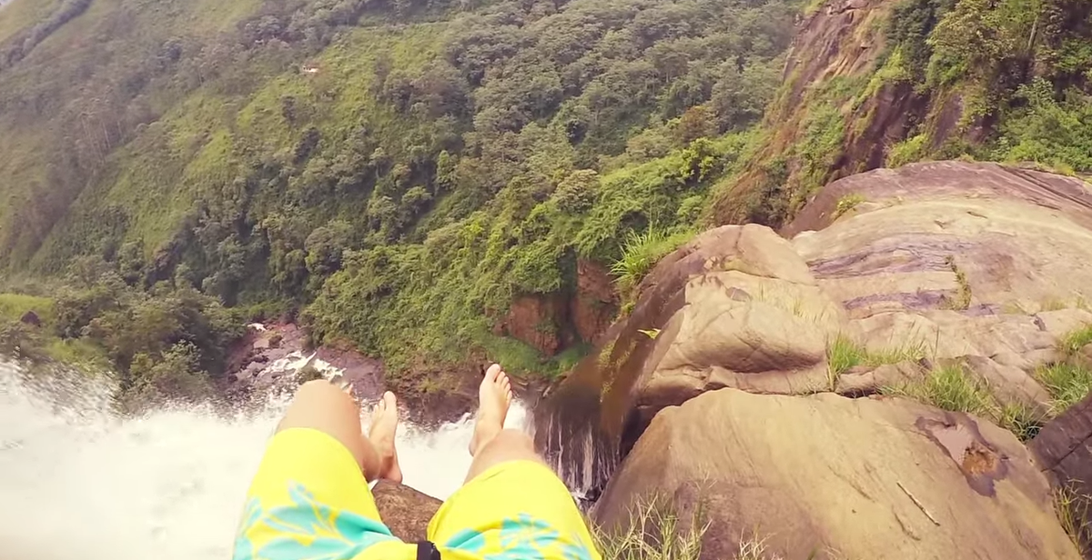 superlifesize's tweet photo. Take a journey through Sri-Lanka #travel http://t.co/i0y51i3RMF http://t.co/UpKKpKO8gL