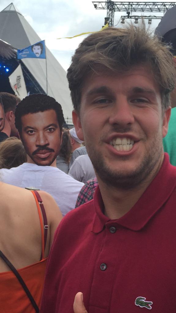LewisWalters3's tweet photo. @jackyshep @TheLadBible #BestGlastonburyMoments http://t.co/3WLITAregq