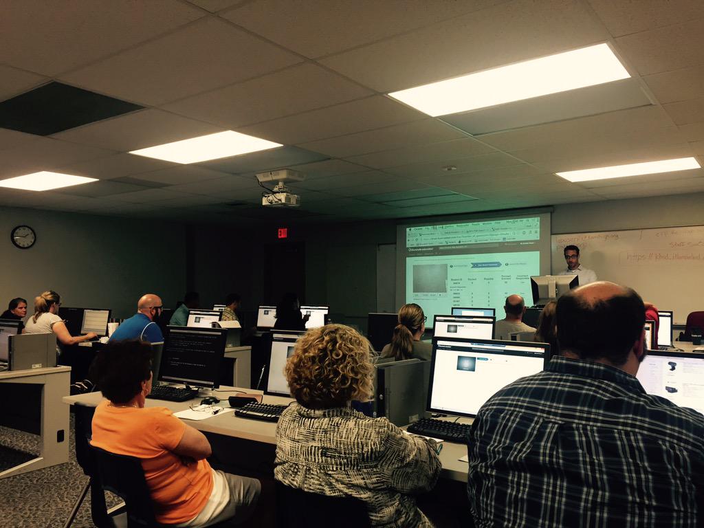 #MarkAdatoIlluminates with <a href="/scottodlin/">IDream</a> for #KernHSD Ts literally gasp at how quick &amp; easy it is to make assessments