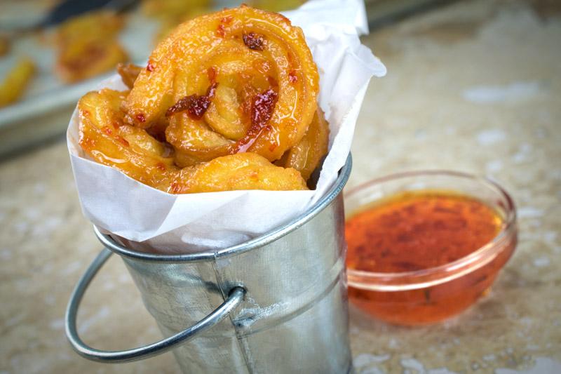 NationalHoney's tweet photo. Have a major case of #sweettooth this afternoon. Hot #Honey #Churros are just what we need! http://t.co/uOgCM1vWuW http://t.co/K66ZMjqT3G