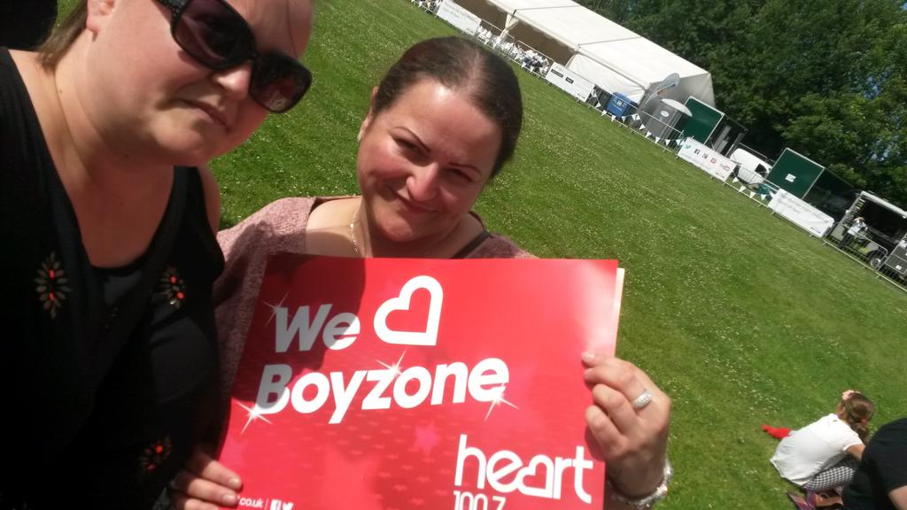 Clairegee1980's tweet photo. @theREALboyzone 💗 Sat Night at Telford 💗 http://t.co/1sDCrLpfZn