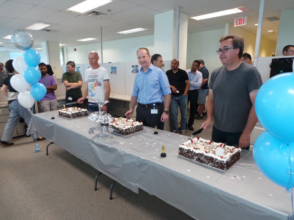 Zhu_qing_us's tweet photo. #EMC Burlington celebrating #NetWorker 25th anniversary #DPAS #Networker25 http://t.co/Q9Zh2VSuNs