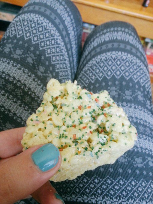 I should not have eaten all of this http://t.co/kaE5fCAeuj