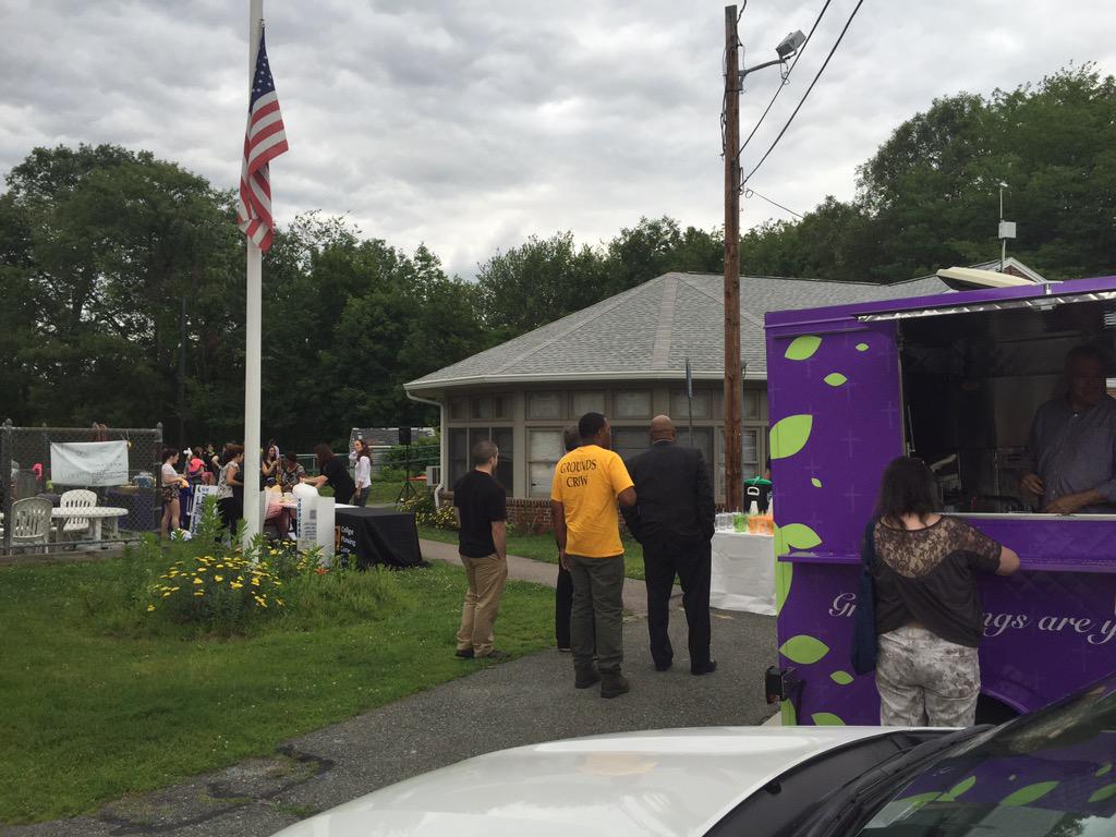 Daniel's Table tweet media