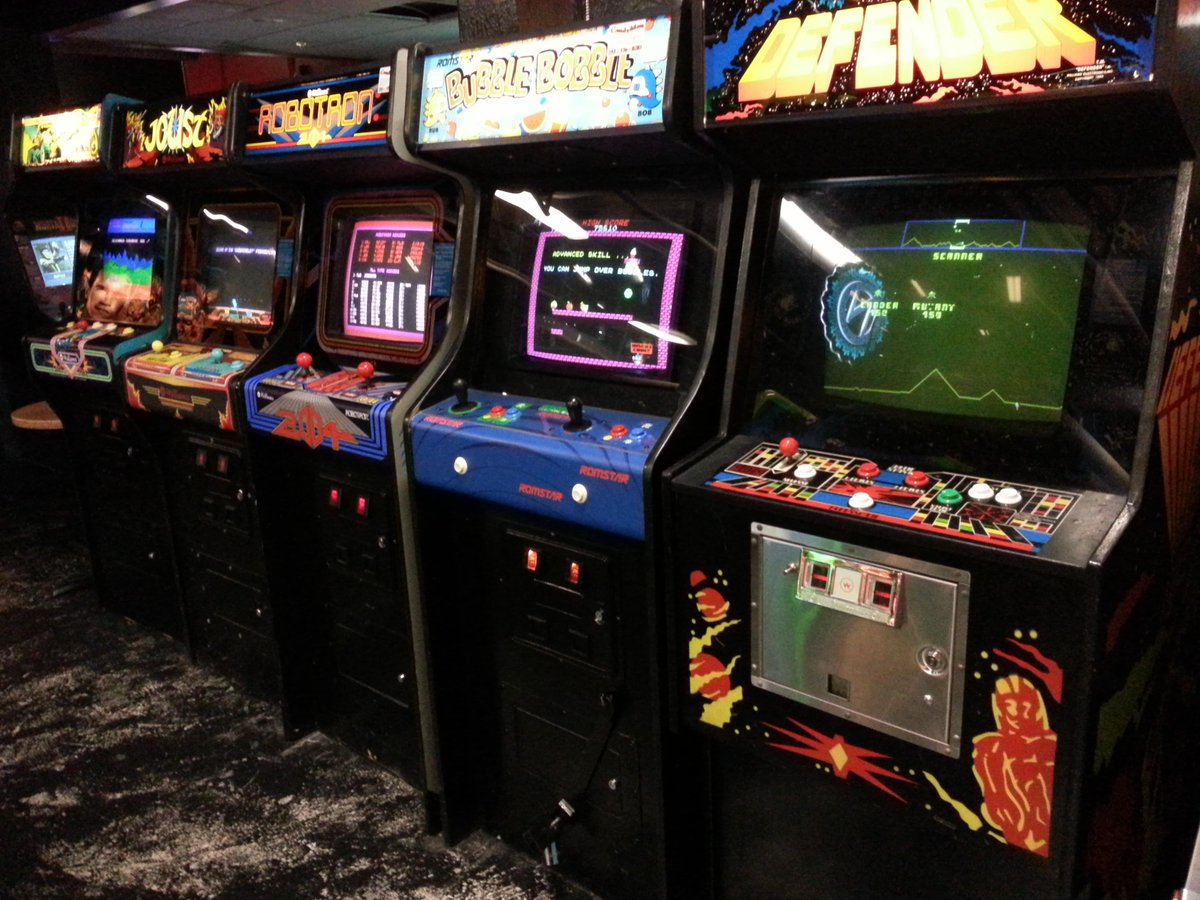 Игровой автомат салон вакансии игровые автоматы вулкан