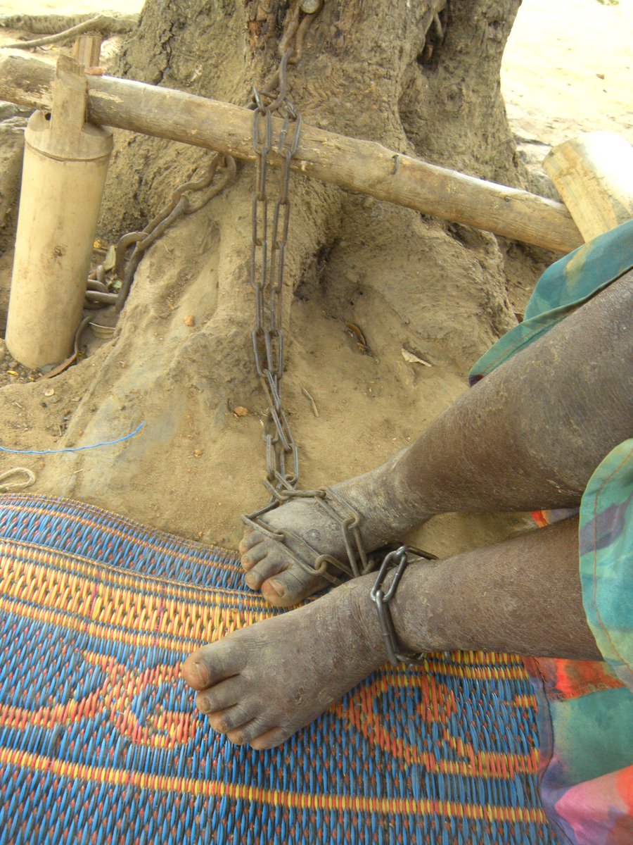 ShanthaBarriga's tweet photo. #Ghana: Fulfill pledge to end shackling ppl w #disabilities #TortureFreeWorld @antitorture_SRT http://t.co/wPvwWqNJjo http://t.co/B3WlKiDLf2