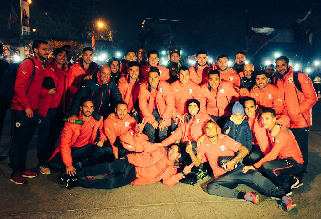 MedelPitbull's tweet photo. De vuelta en nuestra casa en Pinto Durán!!! Gracias a todos por su apoyo en todo Chile!!!  Vamos Chile CTM!!! http://t.co/EX8HrhuZPa
