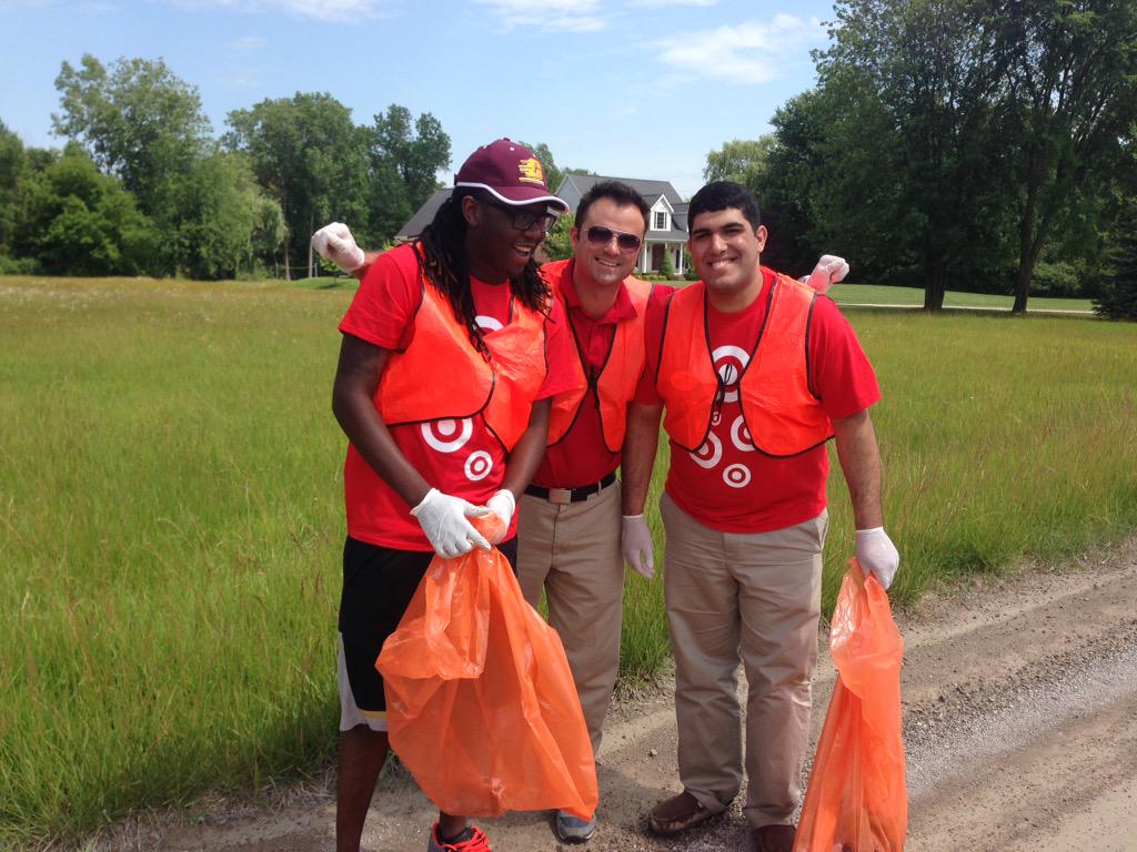 katiebaert's tweet image. Intern Volunteer Event!