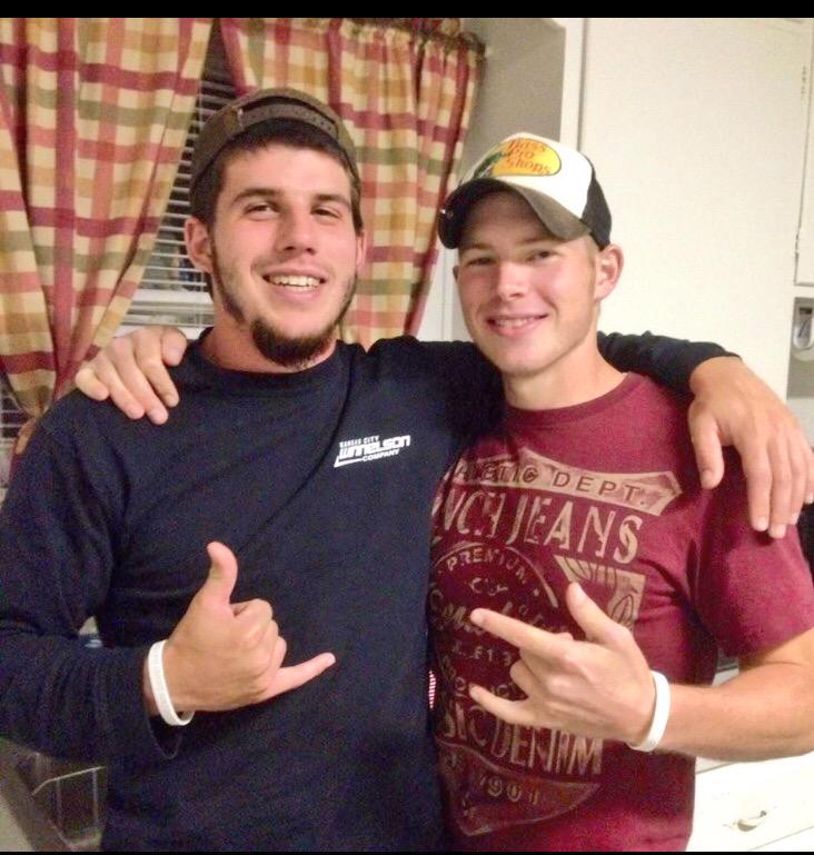 JoeyDeseure's tweet photo. Happy birthday 21st birthday to @Lundkll !!! Man how times have changed http://t.co/lmaXTRDYjF