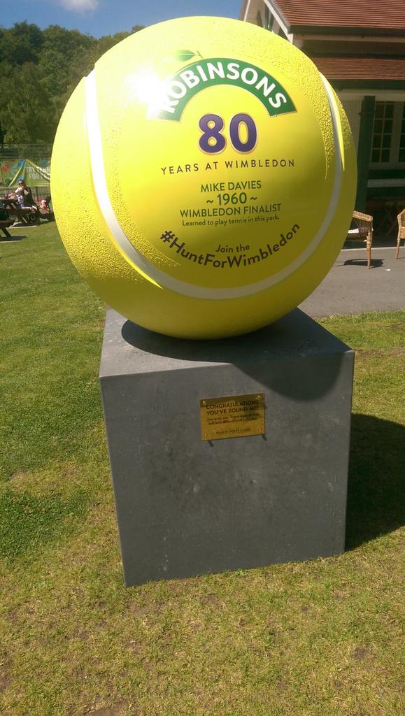 #huntforwimbledon at cwmdonkin park swansea