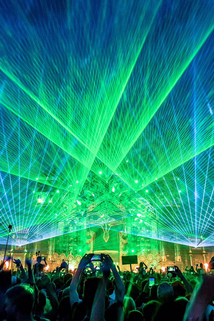 Rave Pics tweet media