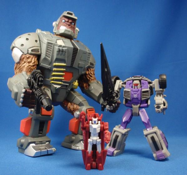 Aburachoujin102's tweet photo. Botcon2015 Exclusive 「Oilmaster」 review ,from Japan!!
http://t.co/TXqI2dwSgU #oilmaster #botcon2015 http://t.co/DOAkHR5OPY