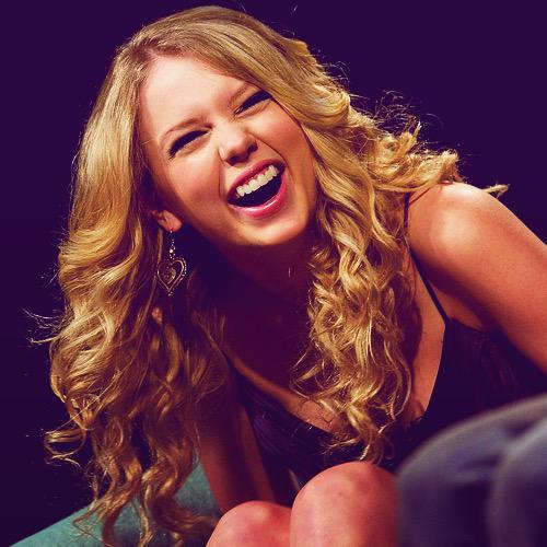 UnlikelySwiftie's tweet image. #PrayersForMamaSwift @taylorswift13 @taylorswifty9 @TaylorSwiftXS @TaylorSwifty13e @tayswiftyfan13 @Swift_Indo