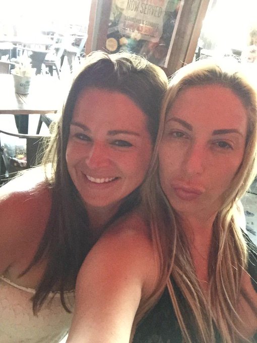 #pinktaco time http://t.co/nZNlRgXsoy<a href="/tag/pinktaco"class="tags">#pinktaco</a>