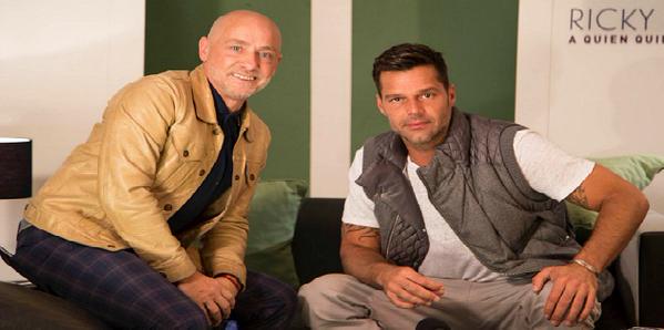 la100fm's tweet photo. ¡¿Lo estas viendo?! Ahora: Ricky Martin en http://t.co/KLmQod48U3 a solas con Ronnie Arias - #RickyMartinEnLa100 http://t.co/XsTlK95EgR