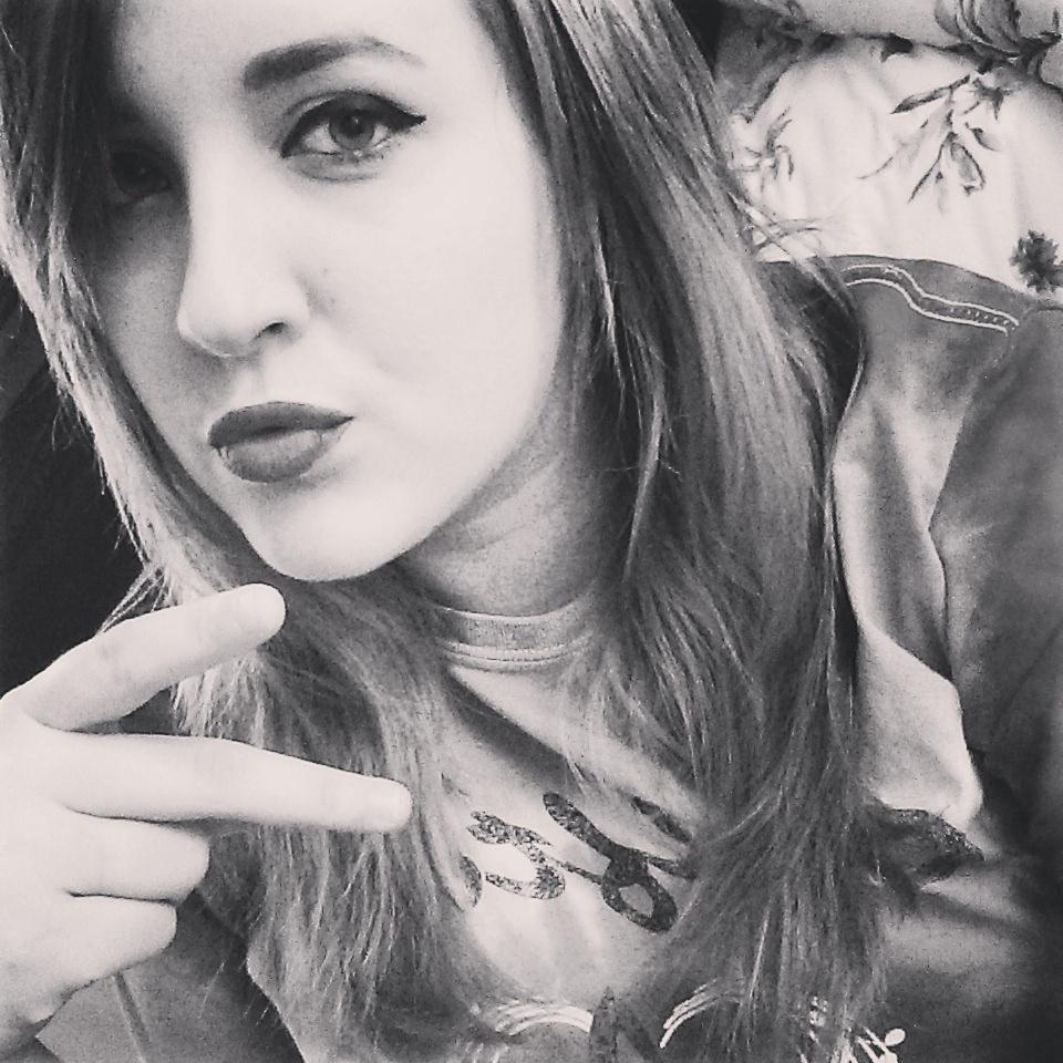 kathykwiecien95's tweet image. @LZZYHALE #asklzzyanything do you think this makes a good album cover???