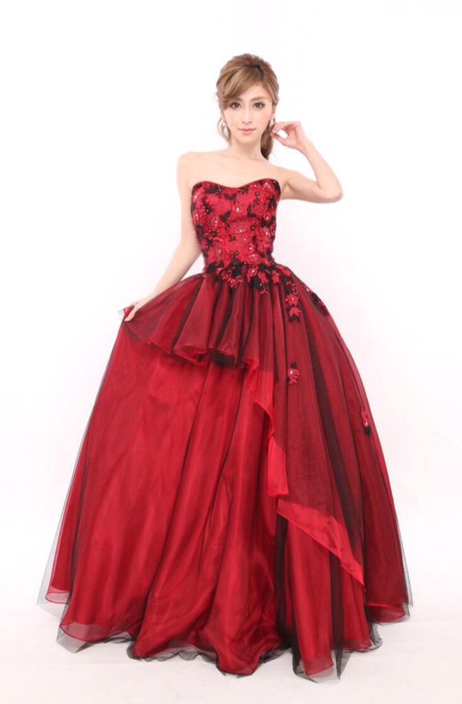 airi12011's tweet photo. 久しぶりにロングドレス👗沢山着たよ〜♬✨

#longdress #1stdress #1st http://t.co/DYB58YQMTr