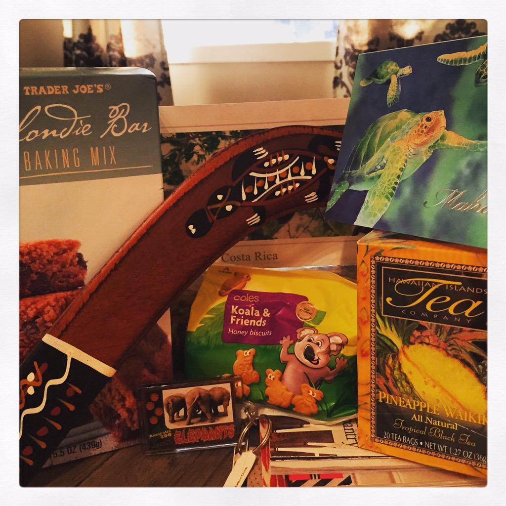 Thank you @zoogirl13 for my lovely Hawaii/Costa Rica/Australia/US package! it arrived!