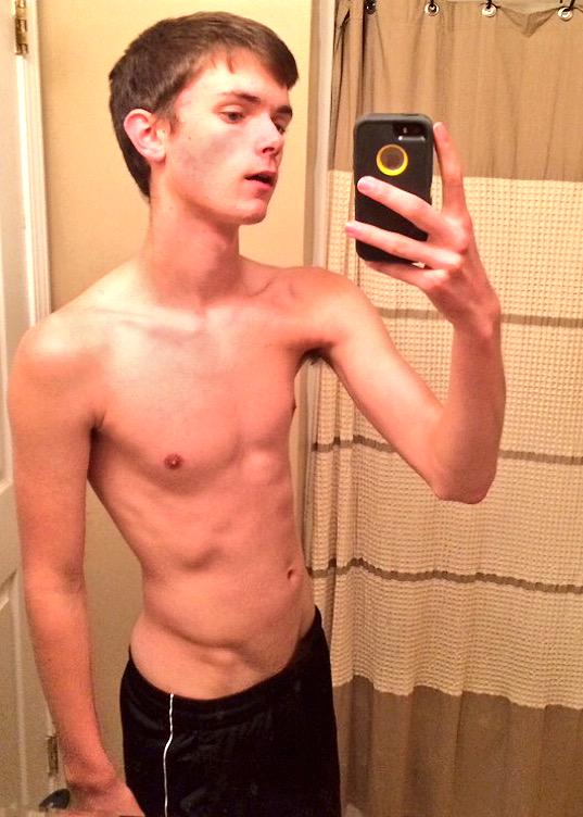 LJStew77's tweet photo. Kids the old me goodbye he's dead and gone 😈😈 http://t.co/gBl1dzgwkn