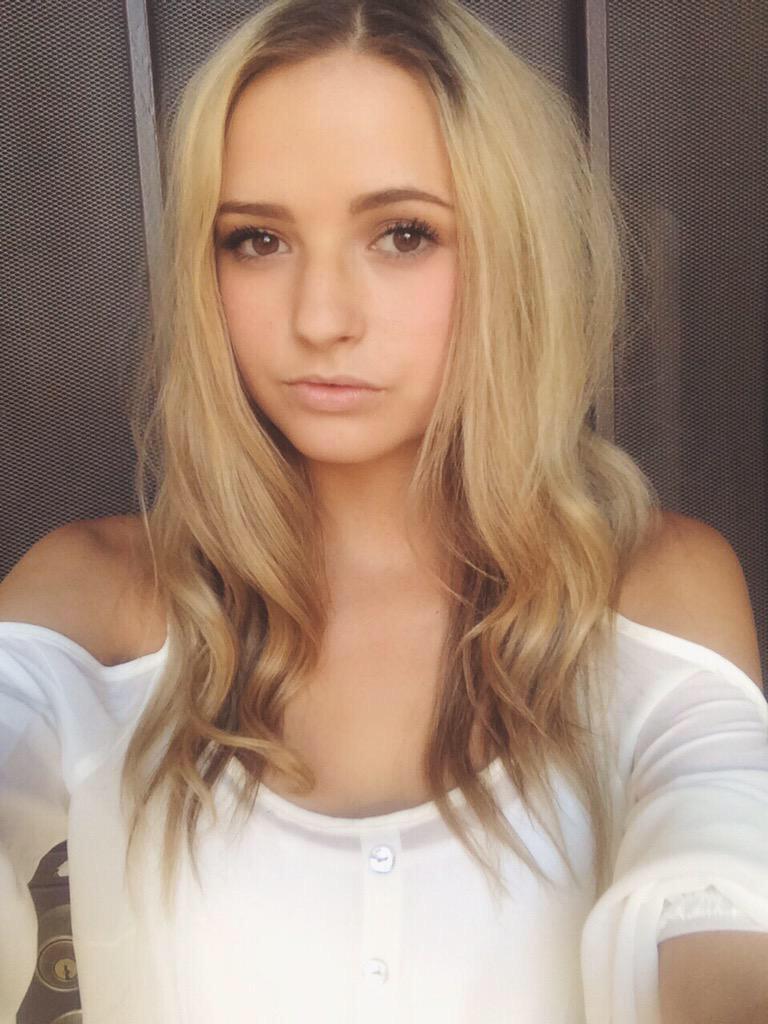 GuysofAZ's tweet photo. @lainasciortino 
RATE 10 😍
DATE ✔️ http://t.co/QhJppCPQ2p