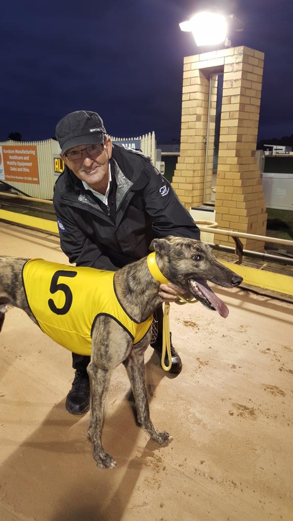HorshamGRC's tweet photo. Jim Auld with All Courage after running 27.02. A race to race double for team Auld with Soda Man winning the previous http://t.co/grzgFCuxCA