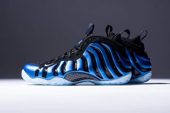 スニーカーウォーズ / SNEAKERWARS on Twitter: 大人気新品 ナイキ エアフォームポジット ワン シャーピー スニーカー