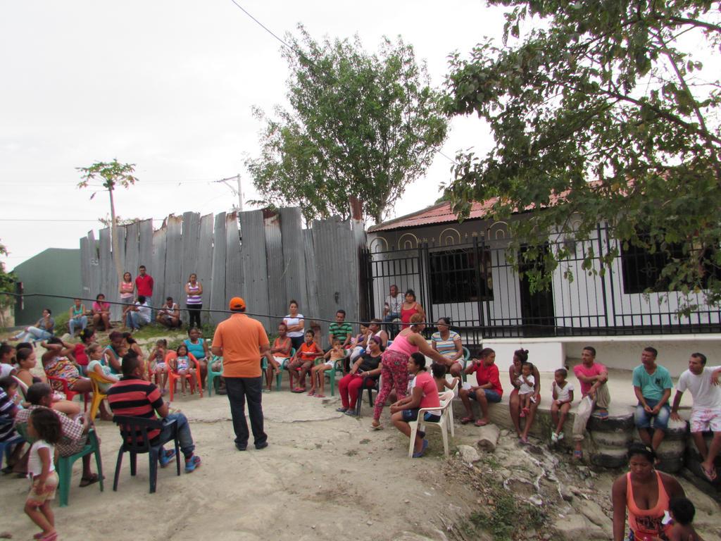 RedPorSincelejo's tweet photo. Gracias por la aceptación de nuestro proyecto político independiente Red por Sincelejo. #FirmeconJacobo http://t.co/2EDrxUH9XN