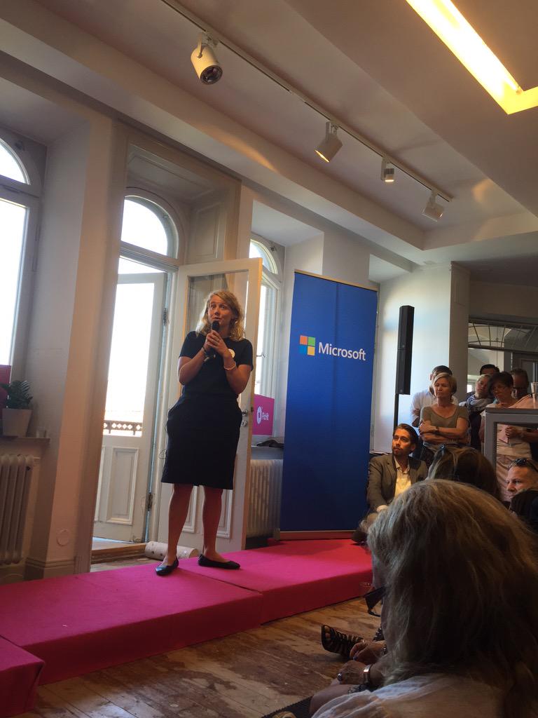 @kodcentrum pratar barns intresse för programmering hos <a href="/MicrosoftSE/">Microsoft Sverige</a> i Almedalen. Stort engagemang!