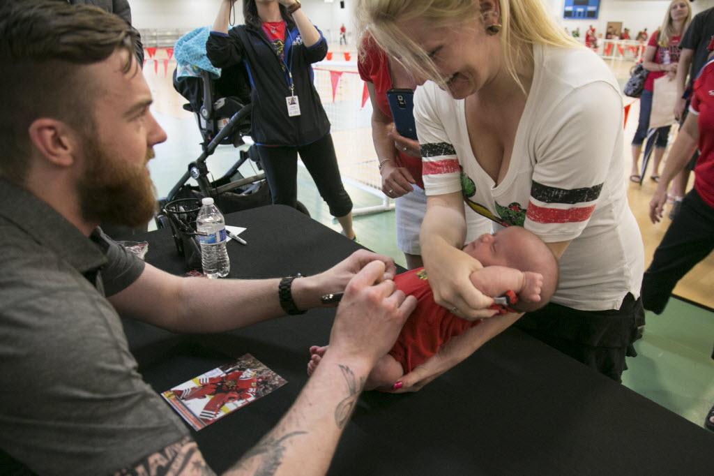 Ashlee_Rezin's tweet photo. Lemont's Darling brings Stanley Cup home #Blackhawks #StanleyCup #SignMyBaby http://t.co/izIlVbhYu2 http://t.co/nkYp55E8EG