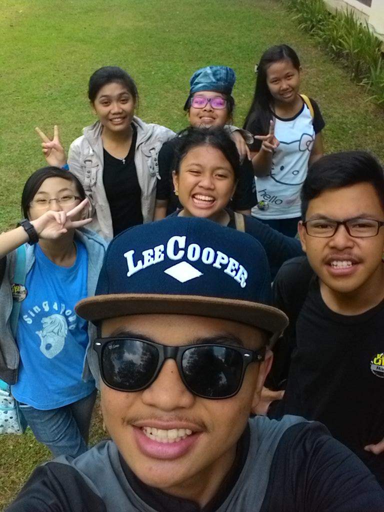 4499Raka's tweet photo. Kami orang kaya... #KelompokRUTH#RiseupTOTW3015
@totwgpdi http://t.co/EuDZ9u63Wi