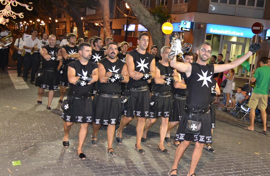 deniacom's tweet photo. Los Moros y Cristianos tendrán presencia en la semana de fiestas de Dénia >> http://t.co/3a9jxIWY6C http://t.co/QSQ1ggTTeg