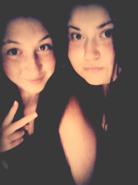 Kammi_Snow960's tweet photo. Chillin with my homegirl @_bc1367 love this chica!! ^▽^ #TheGreatest #FunTimes http://t.co/UdXCX5YxDV